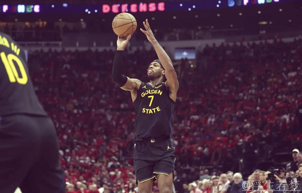 勇士上演黑七奇迹 4-3逆转火箭晋级西部半决赛