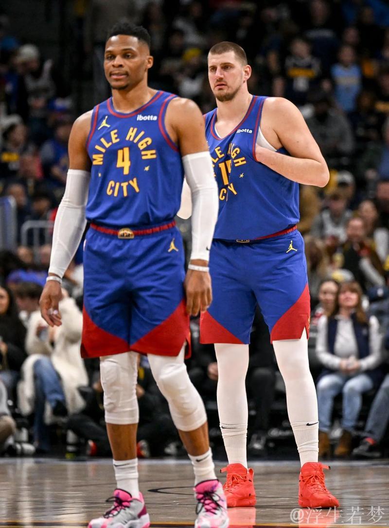 约基奇全能表现,威少达成双里程碑,掘金狂胜爵士36分 约基奇全能表现,威少达成双里程碑,掘金狂胜爵士36分